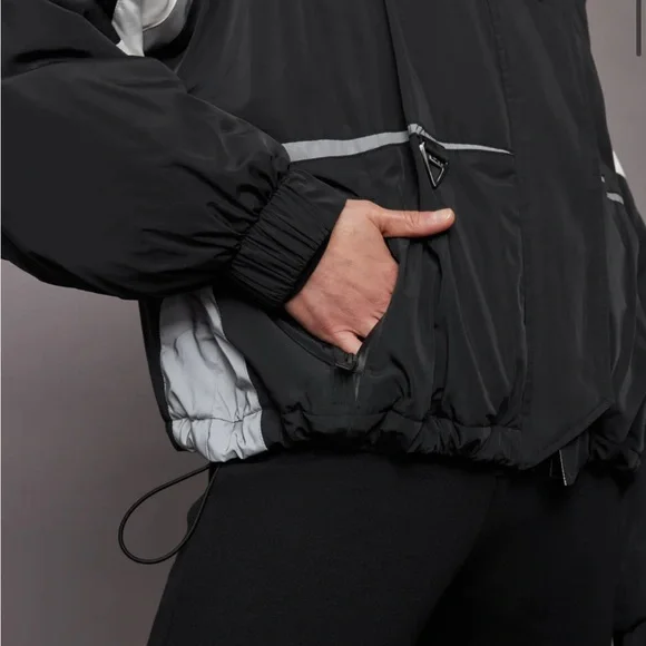 Esme Anorak - Black/ Soft White/ Reflective × 1 Black and White Women's Jacket - Picture 7 of 9